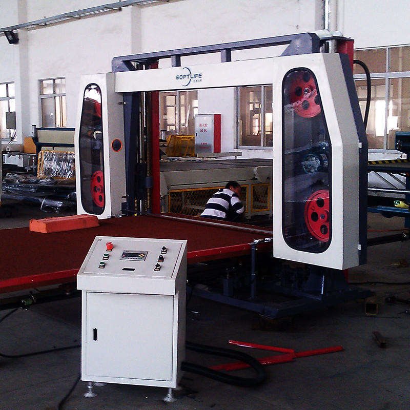 Máquina cortadora horizontal computarizada de espuma de PU CNC