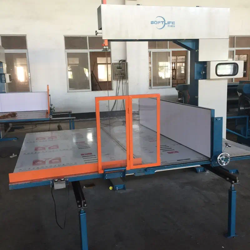 Productos más necesarios, largo tiempo de servicio, nueva condición, cortador de espuma vertical cnc para esponja de colchón